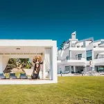 Monte Smith Luxury *