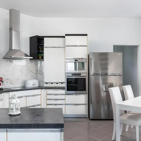Monte Smith Luxury עיר רודוס