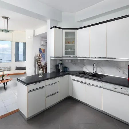 Monte Smith Luxury * Rhodes City