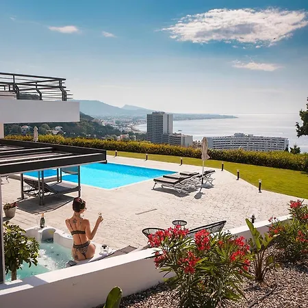 Monte Smith Luxury Villa