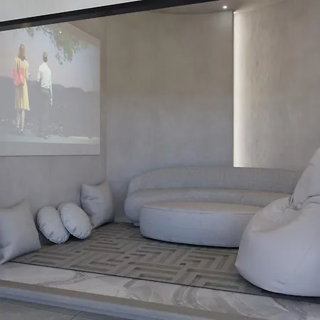 Monte Smith Luxury
