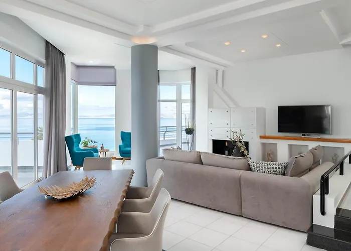 Monte Smith Luxury Vila